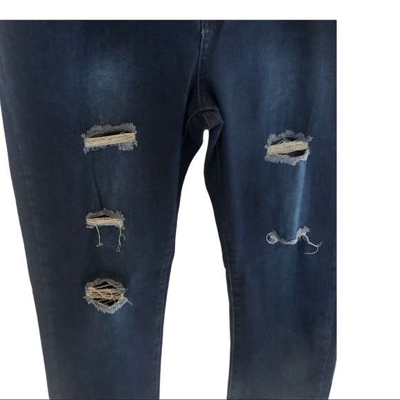 T&Y Fashion Dark Wash Distressed 3 Button Fit Jean - Picture 2 of 13